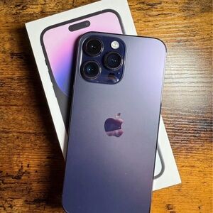 Apple iPhone - Purple